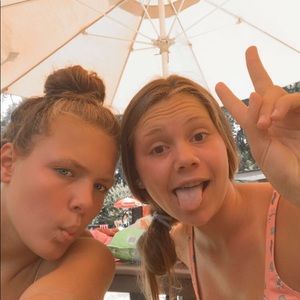 Meet your Posher, Ailey